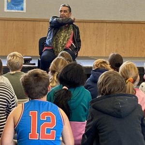 Ben Brown holds the attention of students at Maungatoroto Primary School Northland Story Tour 2022_IMG_1251